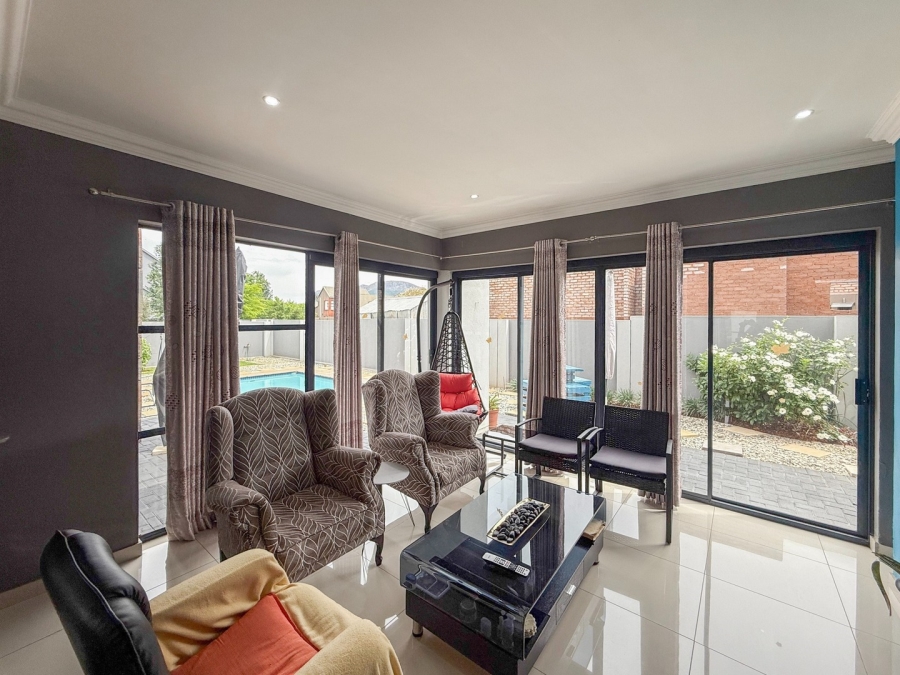 4 Bedroom Property for Sale in Melodie North West